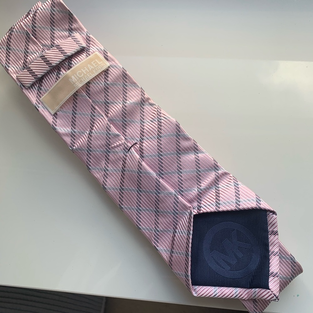 Michael Kors Silk Pink Tie
